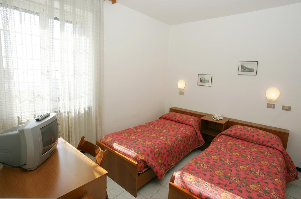 Hotel Del Mera Sorico Exteriör bild